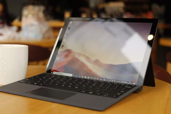 Surface Pro X 7 月更新提升了 Wi-Fi 和相机性能