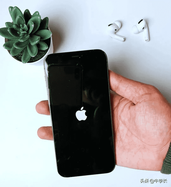 iphone开机一直白苹果闪烁是什么原因3个解决iphone卡在开机画面的